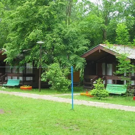 Osrodek Niezamysl Parque de vacaciones Zaniemyśl